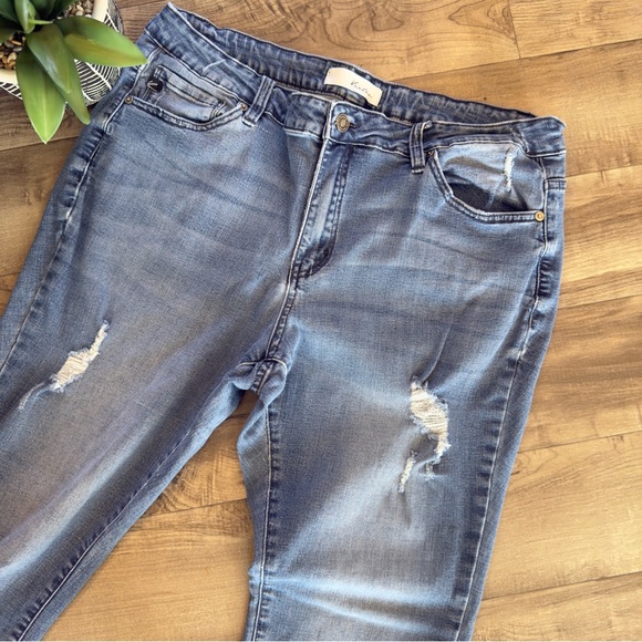 Kancan distressed cropped raw hem jeans size 2XL - Picture 6 of 10